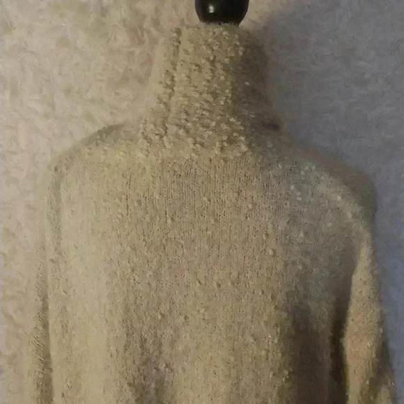 POL Boucle Popcorn Chunky Knit Oversized Sweater Cowl Neck Cream Women's Size S - Picture 6 of 9